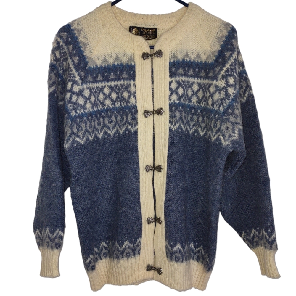 Norlander Pure New Wool Front Clasp Argyle Sweater